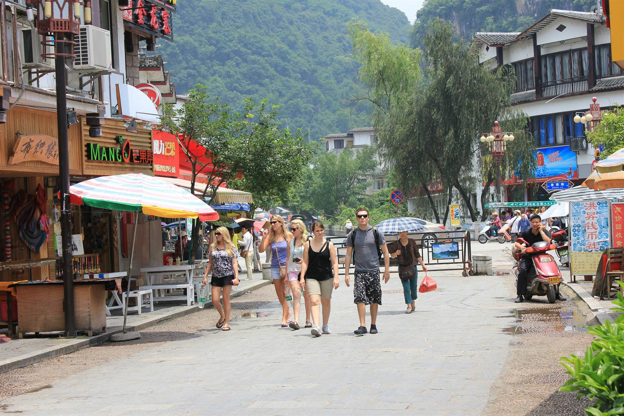 Bamboo House Resort Yangshuo Exterior photo